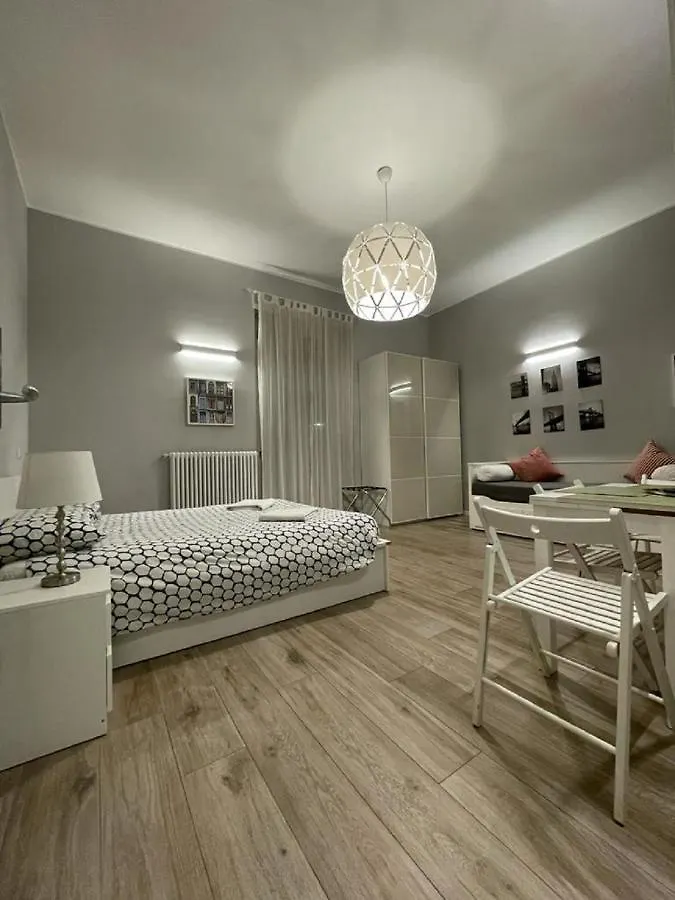 Jr Suite Mm3 Repubblica -Stazione-Centro Direz- C3 Mailand Italien
